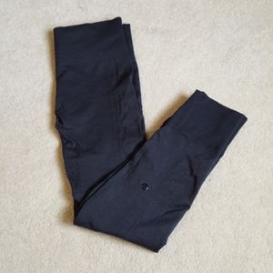 Lululemon ebb to street tight size 6